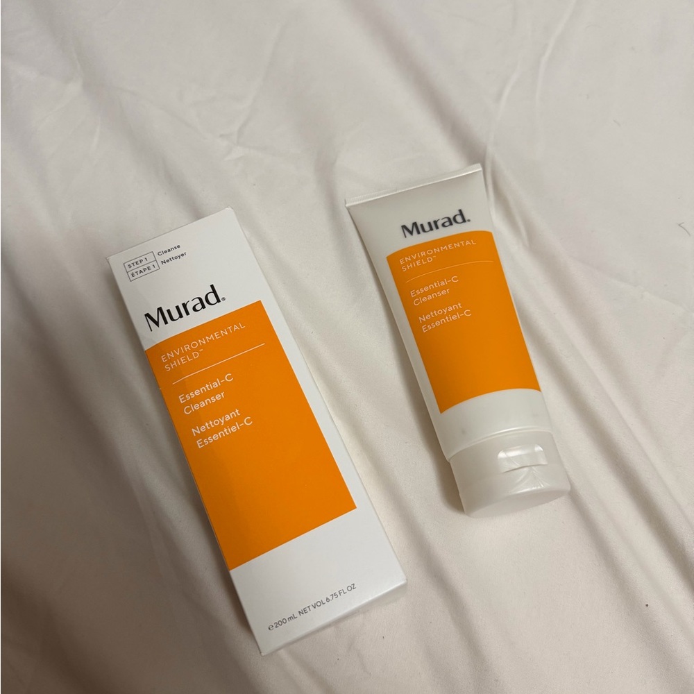 NEW Murad Essential-C Cleanser